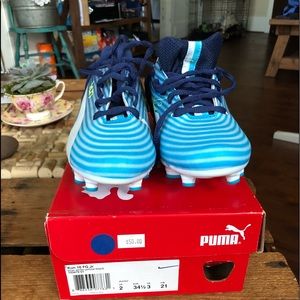 Girls 3C soccer cleats